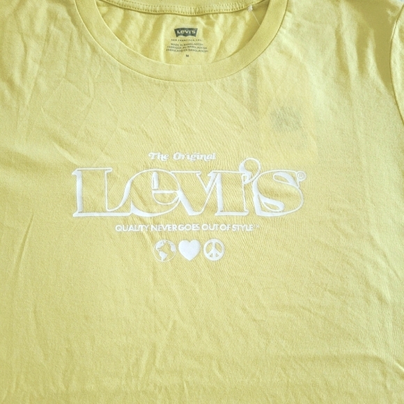 Levi's Lemon🍋 Yellow Logo Tee👕 - NWT - Picture 6 of 15